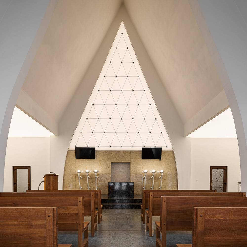 SMUTEČNÍ SÍŇ / KOLÍN